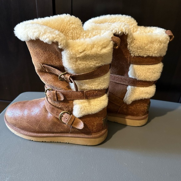 UGG Shoes - UGG BECKET Water Resistant Boots – Brown Chestnut